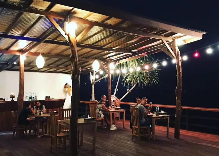 Nusa Veranda Sunset Villas & Restaurant